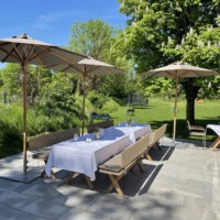 Terrasse und Gartenbereich im Hotel Restaurant Erber in Ismaning